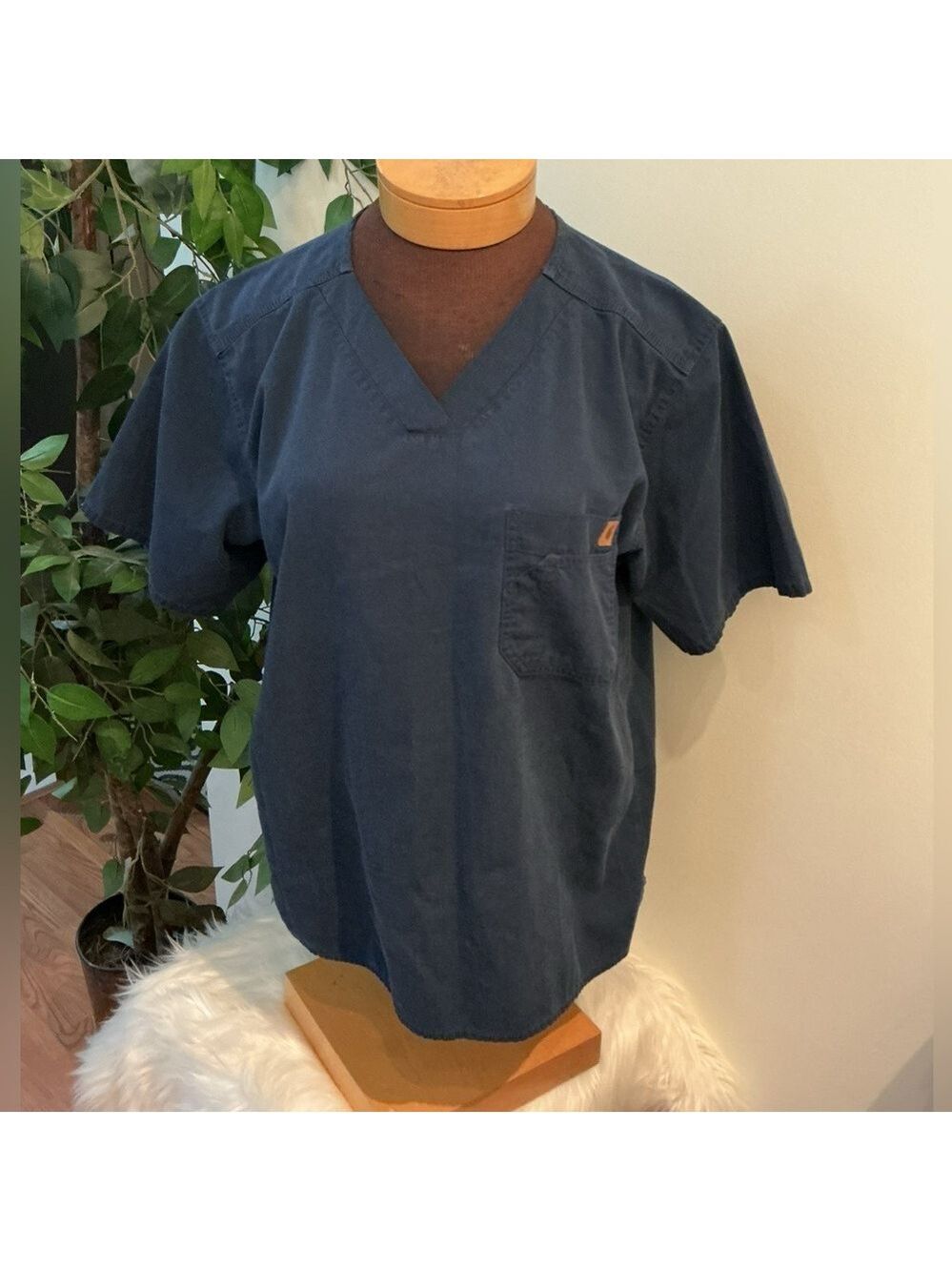 Men's Carhartt Blue Short Sleeve Scrub Top Size M - Picture 2 of 14